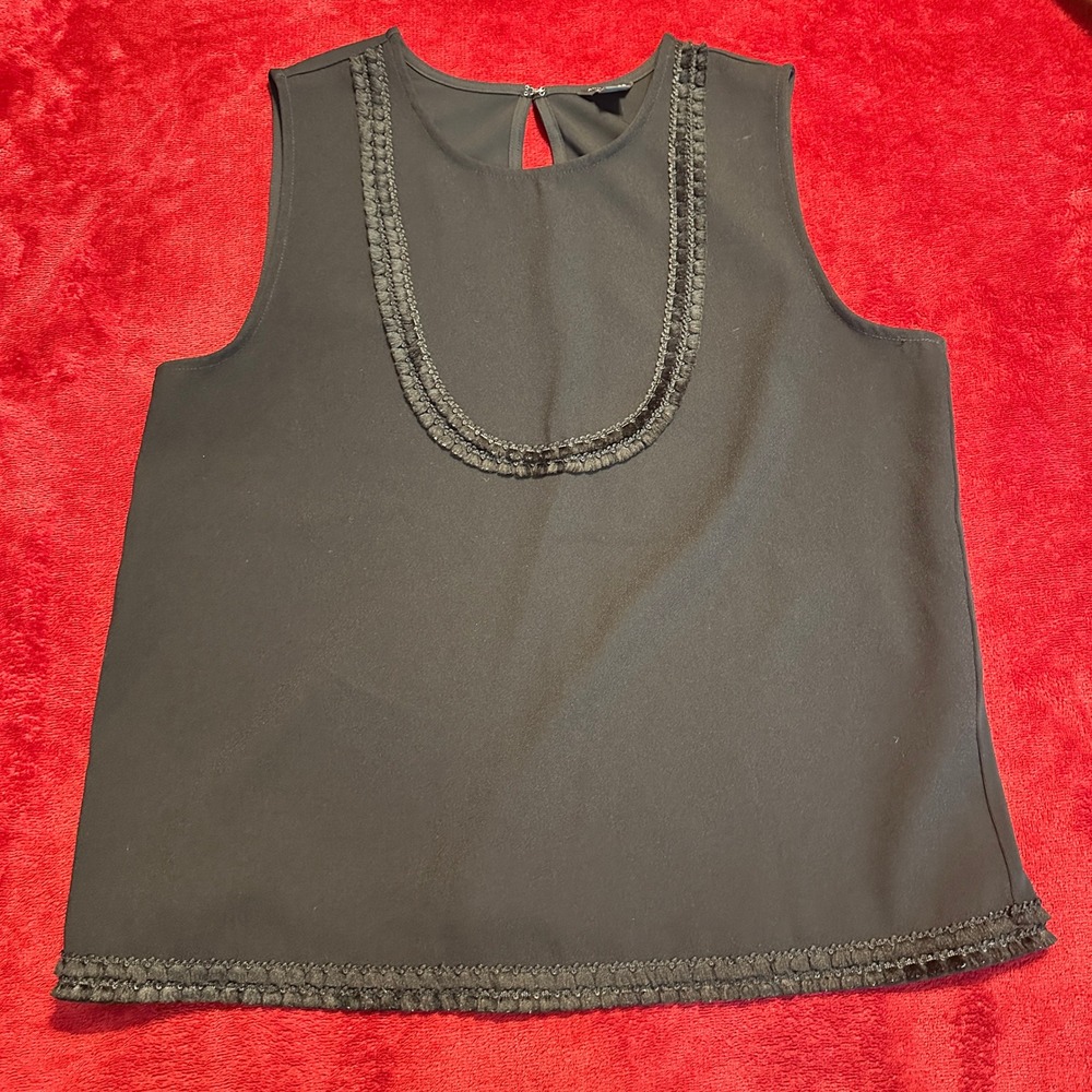 Ann Taylor Black Sleeveless Shell Top Braided Trim Keyhole Back Size M‎